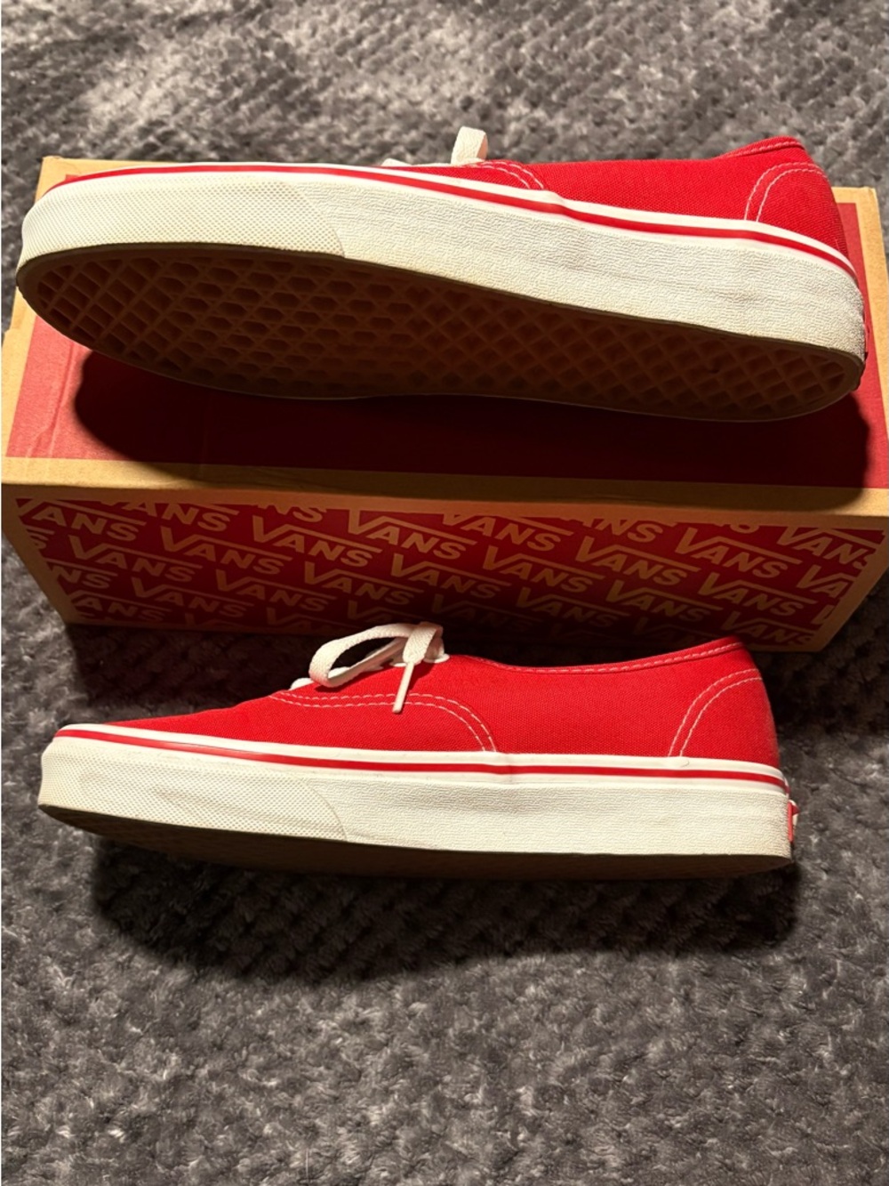 Red Vans Authentic - Picture 5 of 7